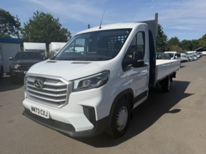 2023 Maxus Deliver 9 D20 Dropside — image 2