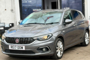 2017 Fiat Tipo 1.4 T-Jet Lounge Euro 6 (s/s) 5dr in Grey — image 3