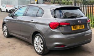 2017 Fiat Tipo 1.4 T-Jet Lounge Euro 6 (s/s) 5dr in Grey — image 4