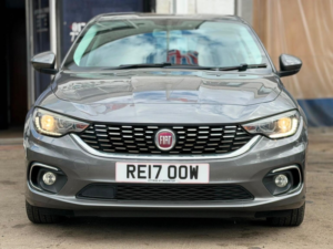 2017 Fiat Tipo 1.4 T-Jet Lounge Euro 6 (s/s) 5dr in Grey — image 5