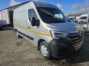 2023 Renault Master 2.3 Dci 33 Business+ in Grey — image 3