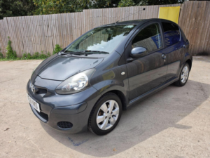 2011 Toyota Aygo 1.0 Vvt-I Go Euro 5 5dr in Grey — image 5