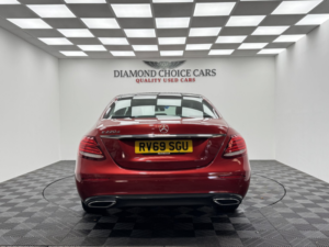 2019 Mercedes-Benz E Class 2.0 E220d Se in Red — image 5