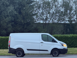 2013 Ford Transit Custom 2.2 Tdci 270 L1 H1 5dr in White — image 2