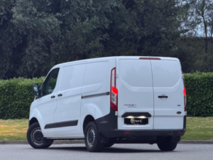 2013 Ford Transit Custom 2.2 Tdci 270 L1 H1 5dr in White — image 5