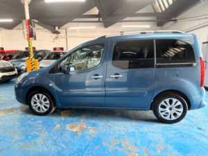 2015 Citroen Berlingo 1.6 Hdi Plus in Blue — image 4