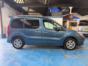 2015 Citroen Berlingo 1.6 Hdi Plus in Blue — image 5