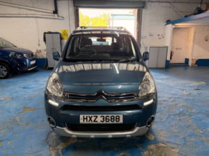 2015 Citroen Berlingo 1.6 Hdi Plus in Blue — image 6