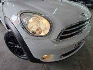 2012 MINI Countryman 1.6 Cooper D Countryman in White — image 2
