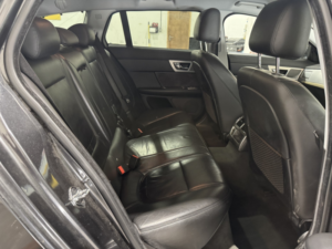 2013 Jaguar Xf 2.2 D Premium Luxury in Grey — image 5