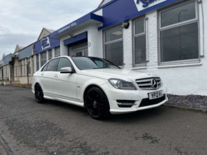 2012 Mercedes-Benz C-Class 2.1 C220 Sport Cdi Blueefficiency Auto 4dr in White — image 3