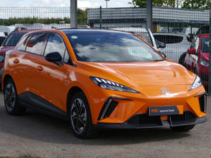 2023 MG Mg4 64kwh Trophy Long Range Hatchback 5dr Electric Auto (203 Ps) in Orange — image 4