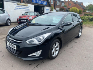 2011 Hyundai I40 1.7 Crdi Blue Drive Style Estate * £35 Road Tax * Sat Nav * Reverse Camera * in Black — image 4
