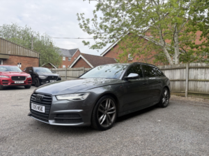 2015 Audi A6 Avant 3.0 Tdi V6 Black Edition in Grey — image 2