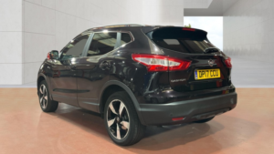 2017 Nissan Qashqai 1.5 Dci N-Connecta in Black — image 3