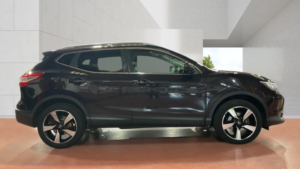 2017 Nissan Qashqai 1.5 Dci N-Connecta in Black — image 5