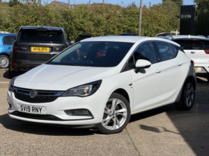 2019 Vauxhall Astra 1.0 I Turbo Ecotec Sri in White — image 4