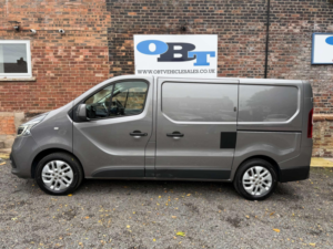 2020 Renault Trafic 2.0 Trafic Sl28 Sport Energy Dci in Grey — image 6