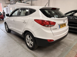 2012 Hyundai Ix35 1.7 Crdi Style in White — image 3