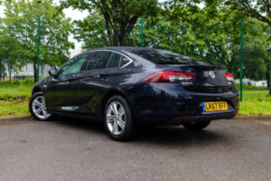 2017 Vauxhall Insignia 1.5 I Turbo Sri Nav in Blue — image 5