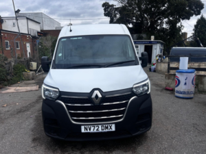 2022 Renault Master 2.3 Dci 35 Business+ Fwd Lwb Medium Roof Euro 6 4dr in White — image 3