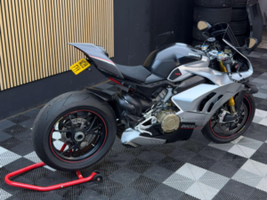 2019 Ducati Panigale V4s 1103 Super Sports Petrol Manual Euro 4 (214 Ps) in Red — image 5