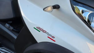 2022 Piaggio Mp3 400 400 Hpe CVT Euro 5 in White — image 4
