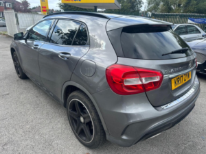 2017 Mercedes-Benz Gla 2.1 Gla220d Amg Line 7g-Dct 4matic Euro 6 (s/s) 5dr in Grey — image 5