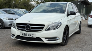 2014 Mercedes-Benz B Class 1.5 B180 Cdi Sport Euro 5 (s/s) 5dr in White — image 3