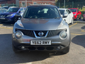 2012 Nissan Juke 1.6 Tekna Euro 5 (s/s) 5dr in Grey — image 2