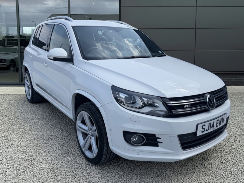 2014 Volkswagen Tiguan 2.0 Tdi Bluemotion Tech R-Line in White — image 1