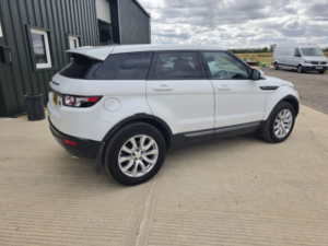 2014 Land Rover Range Rover Evoque 2.2 Sd4 Pure SUV 5dr Diesel Auto 4WD Euro 5 (s/s) (190 Ps) in White — image 5