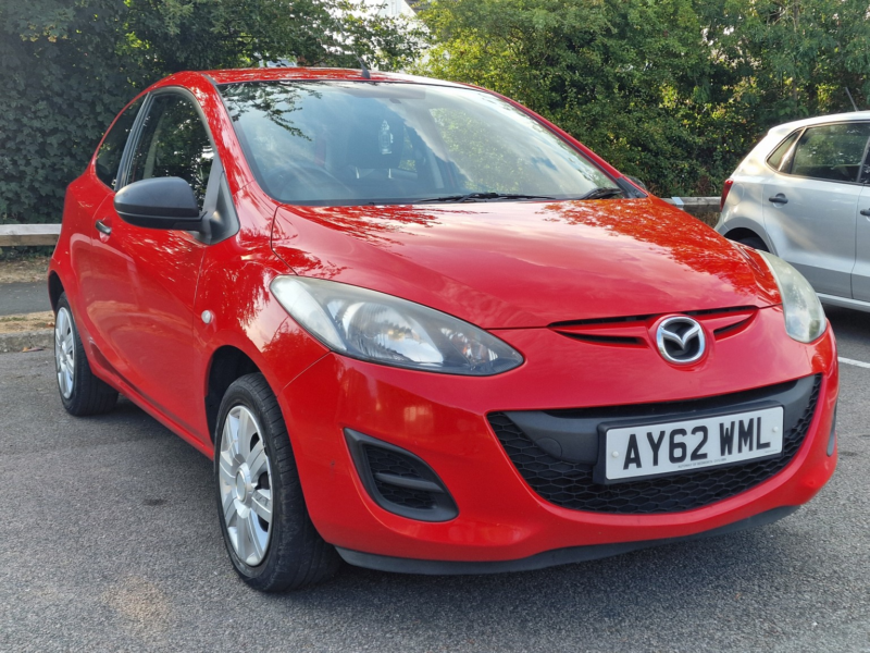 2012 Mazda Mazda2 1.3 Ts in Red — image 1