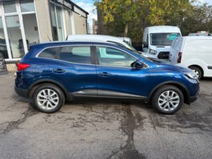 2018 Renault Kadjar 1.5 Dci Dynamique Nav SUV 5dr Diesel Manual Euro 6 (s/s) (110 Ps) in Blue — image 2