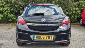 2006 Vauxhall Astra 1.6 I 16v Sxi in Black — image 3