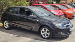 2006 Vauxhall Astra 1.6 I 16v Sxi in Black — image 4