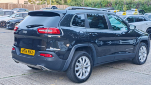 2014 Jeep Cherokee 2.0 Crd Limited Auto 4WD Euro 5 (s/s) 5dr in Black — image 6