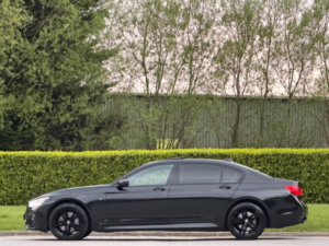 2015 BMW 7 Series 3.0 730ld M Sport Auto Euro 6 (s/s) 4dr in Black — image 4