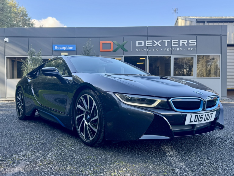 2015 BMW I8 1.5 I8 Coupe in Multicolour — image 1