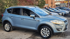 2009 Ford Kuga 2.0 Tdci Titanium in Blue — image 6