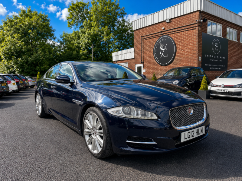 2012 Jaguar Xj 3.0 D V6 Portfolio in Blue — image 1