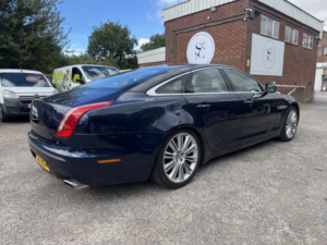 2012 Jaguar Xj 3.0 D V6 Portfolio in Blue — image 4