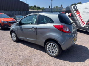 2010 Ford Ka 1.2 Zetec Euro 4 3dr in Grey — image 2
