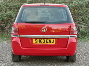 2013 Vauxhall Zafira 1.6 16v Exclusiv in Red — image 6