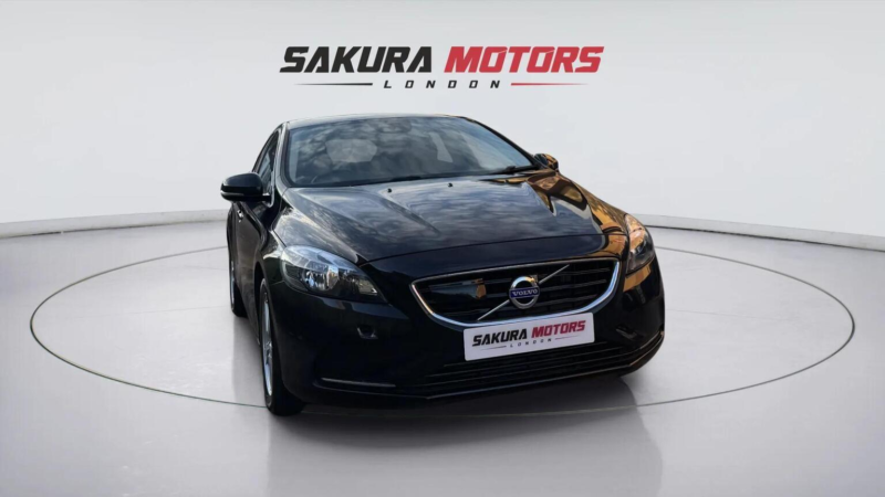 2013 Volvo V40 1.6 T4 Se Lux Nav Powershift Euro 5 (s/s) 5dr in Other — image 1