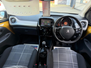 2017 Peugeot 108 1.2 Puretech Allure Euro 6 5dr in Yellow — image 2