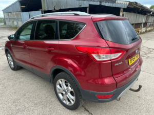 2015 Ford Kuga 2.0 Tdci Zetec in Red — image 5
