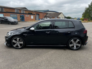 2020 Volkswagen Golf 2.0 Golf R Tsi 4motion Semi-Auto 4WD 5dr in Black — image 4