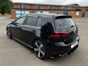 2020 Volkswagen Golf 2.0 Golf R Tsi 4motion Semi-Auto 4WD 5dr in Black — image 5