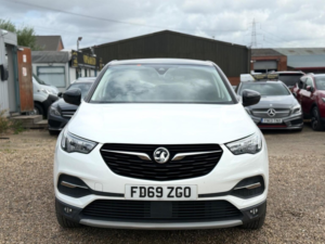 2019 Vauxhall Grandland X 1.2 Turbo Elite Nav Euro 6 (s/s) 5dr in White — image 3